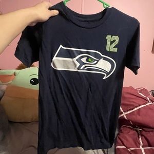 🌻 Seahawks shirt
